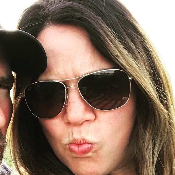 Meet the Posher Other - Meet your Posher, Elisa